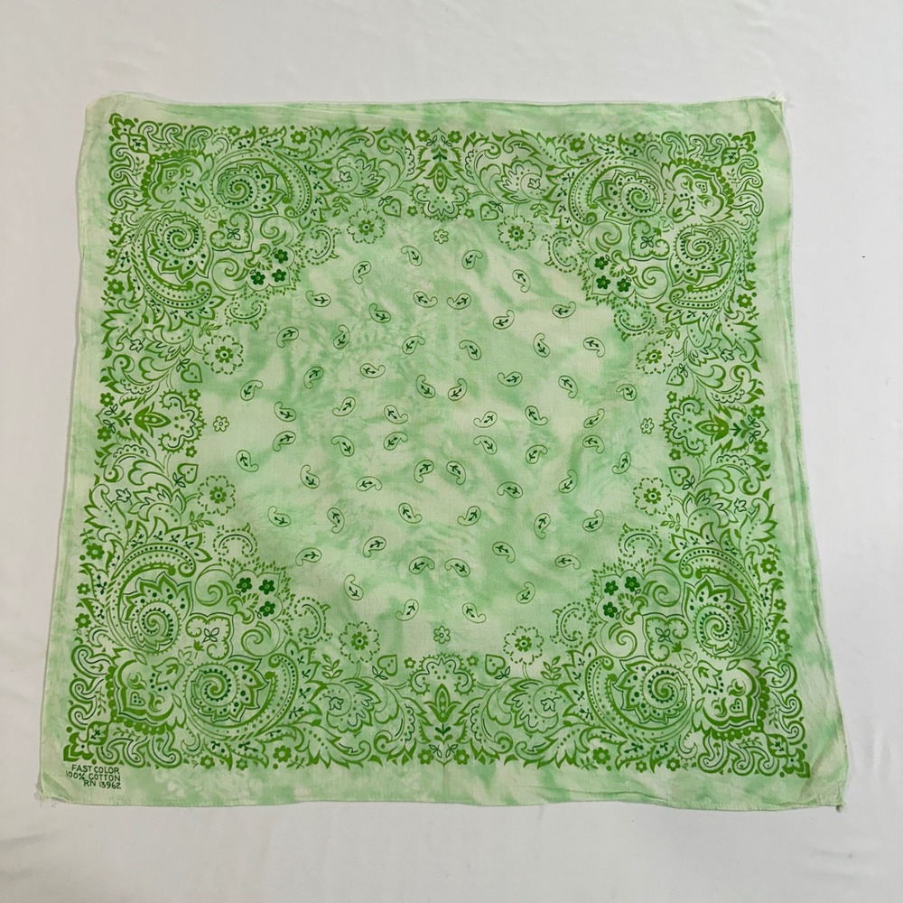 Vintage Fast Color RN 13962 Green Tie Dye Paisley Cotton Bandana Scarf 21x21